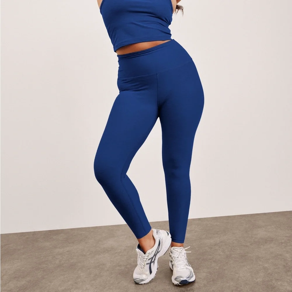 Beyond Yoga spacedye Caught In The Midi Legging in blue size S BNWT